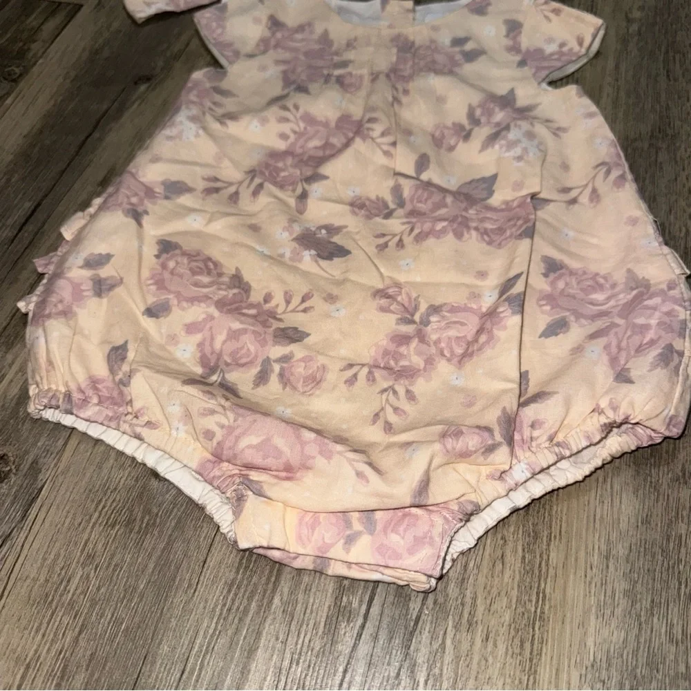 NWT Charming Floral Bubble Romper with Headband